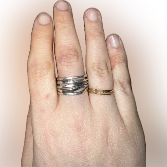 James Avery Stacked Sterling Silver Hammered Ring Size 7 Pre-Owned EUC .925 - Picture 2 of 5